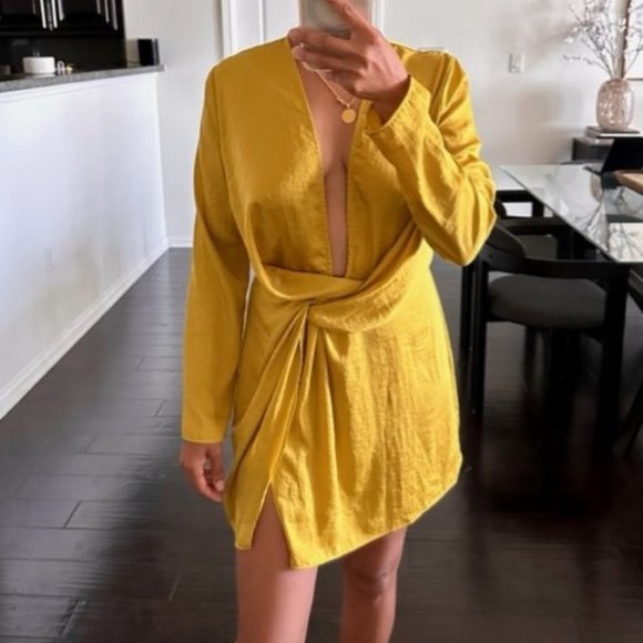 Low Cut ASOS Chartreuse Mini Dress with Side Slit - Picture 1 of 1